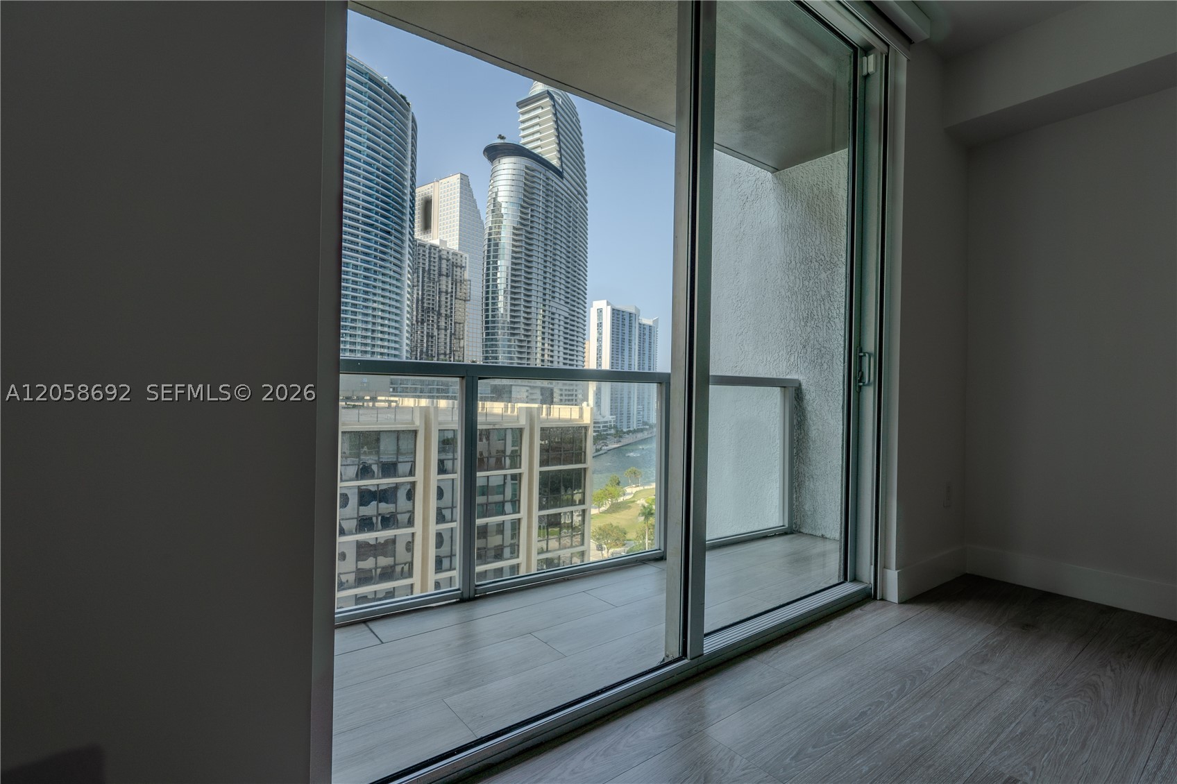 500 BRICKELL EAST CONDO - Residential
