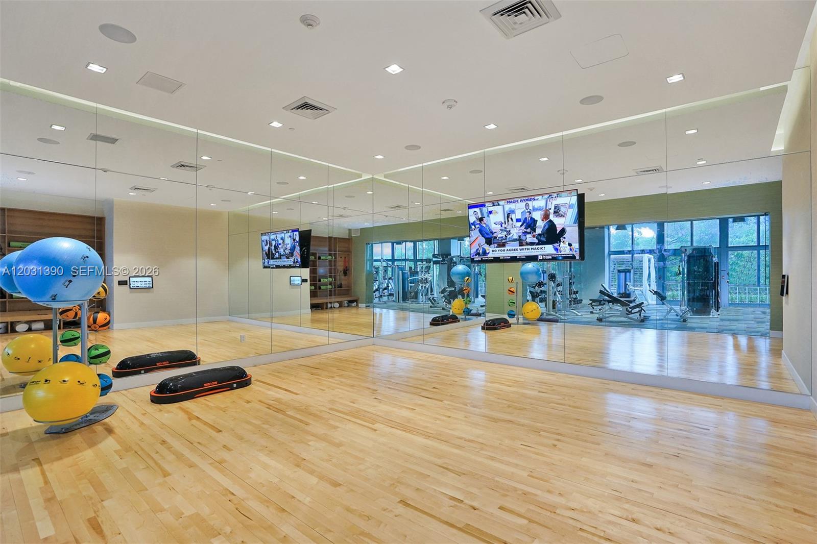 THE HARBOUR SOUTH CONDO - Residential Lease