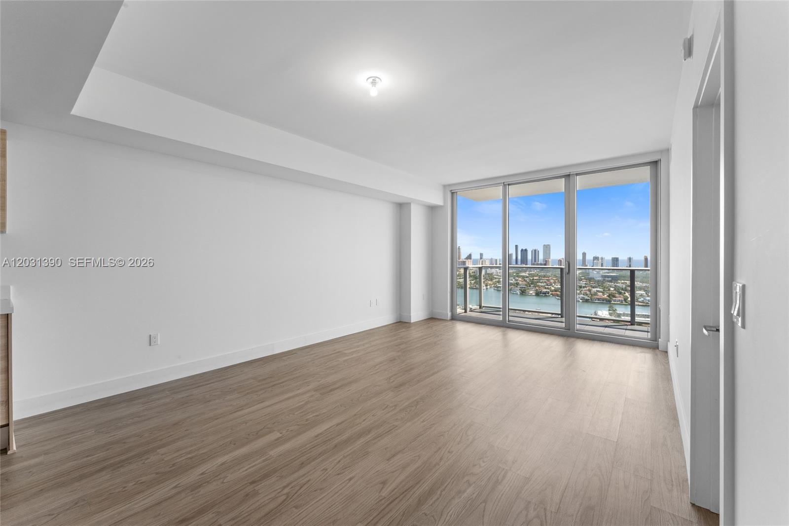 Spectacular 1 Bedroom, 2 Complete Bathrooms & a versatile Den, in the best line at the luxury condo THE HARBOUR. This fully equipped condo has a modern open kitchen with Liebherr & Smeg appliances, comfortable dining and living area, and a wide-open balcony. Enjoy majestic views of the Bay and Sunny Isles' skyline from floor to ceiling windows that grant you unparalleled vistas throughout the condo. THE HARBOUR is a Full-service building offering concierge, Spa, Fitness Center, Pool, Tennis and Basketball courts, open Kid's Playground, Picnic area, Bikes storage, Valet and much more!