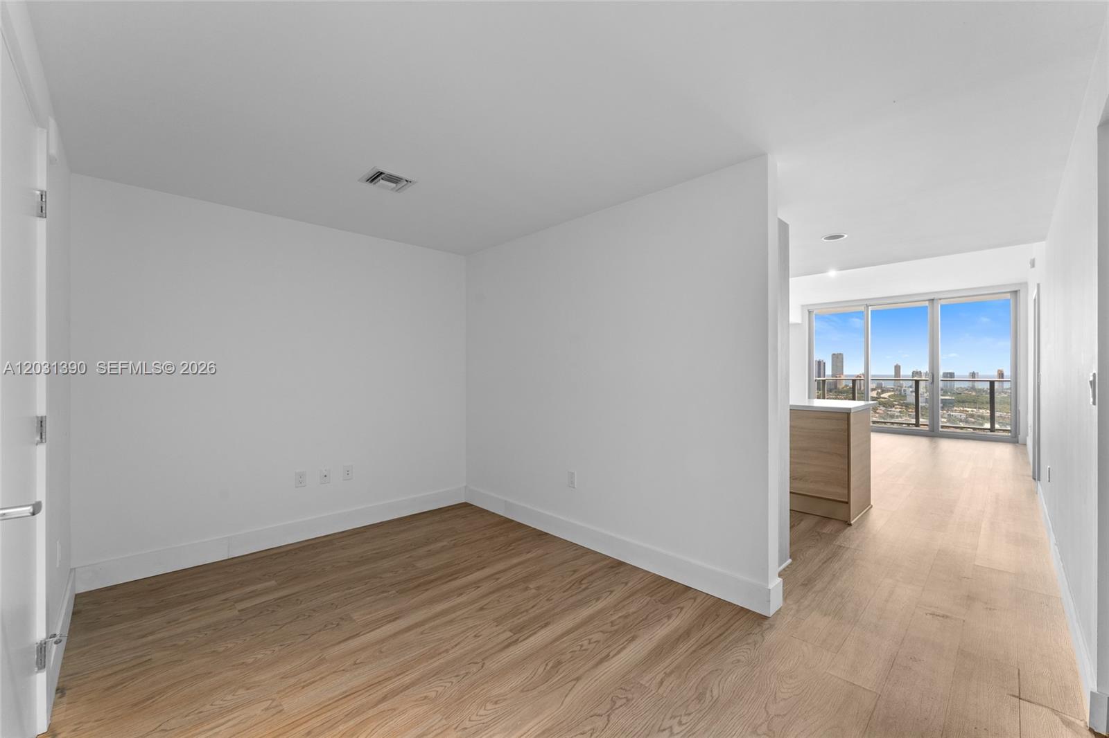 THE HARBOUR SOUTH CONDO - Residential Lease