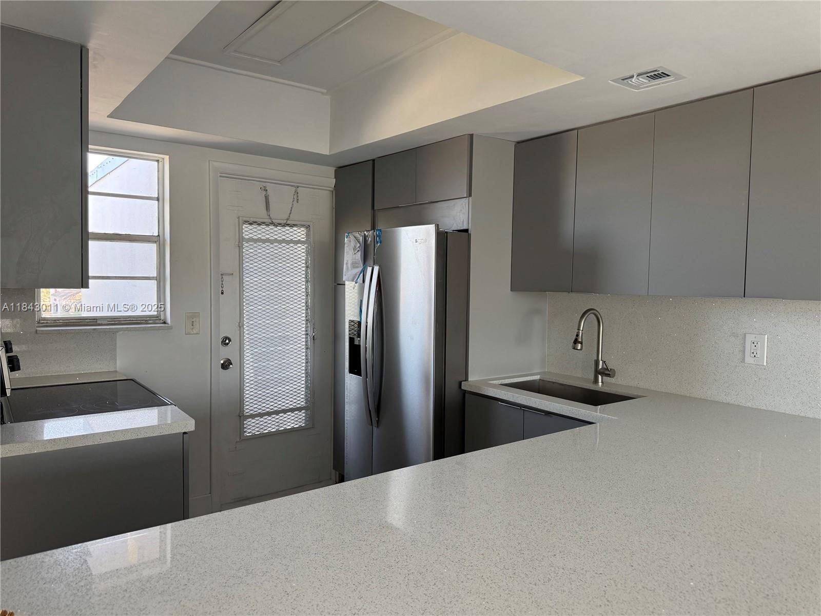 APRIL MIST CONDO - Residential