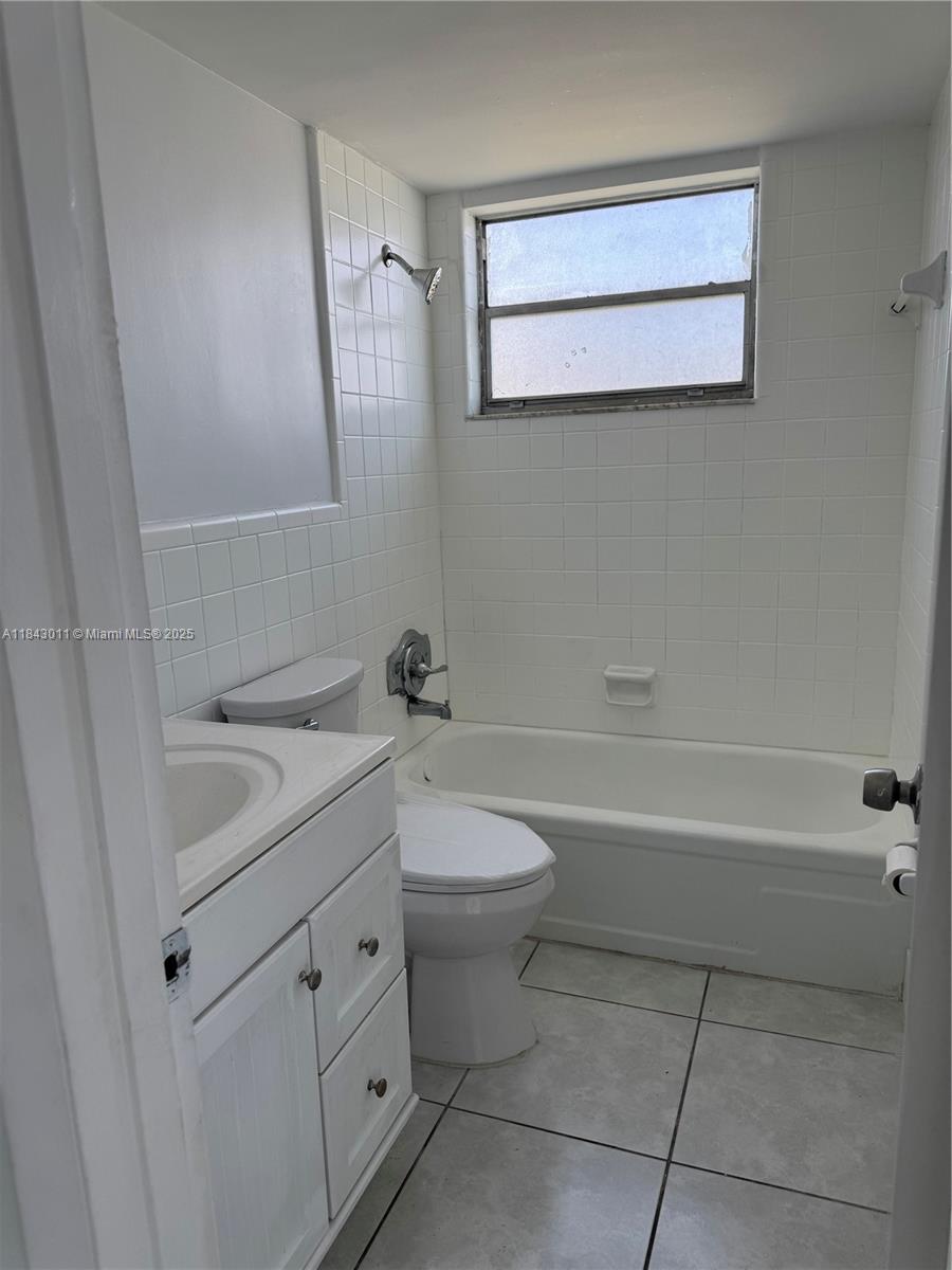 APRIL MIST CONDO - Residential