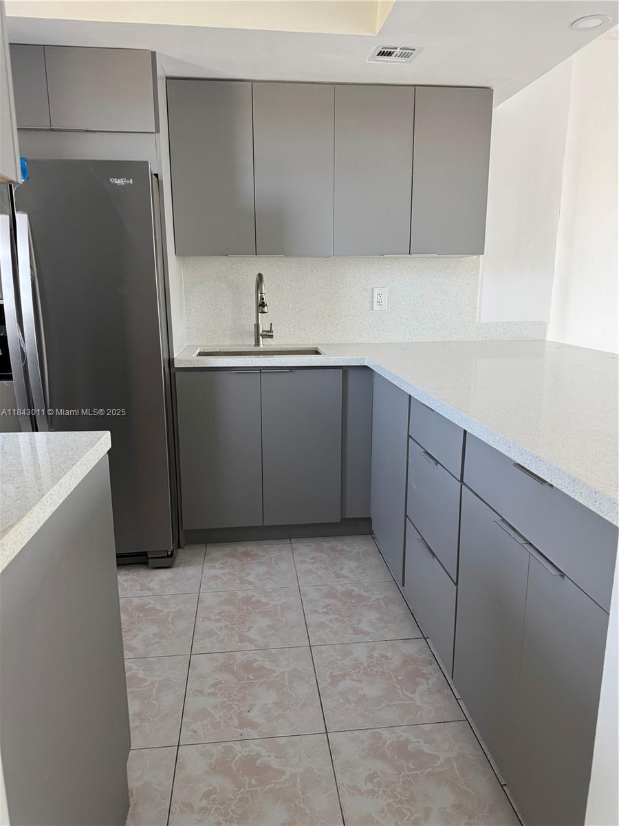 APRIL MIST CONDO - Residential