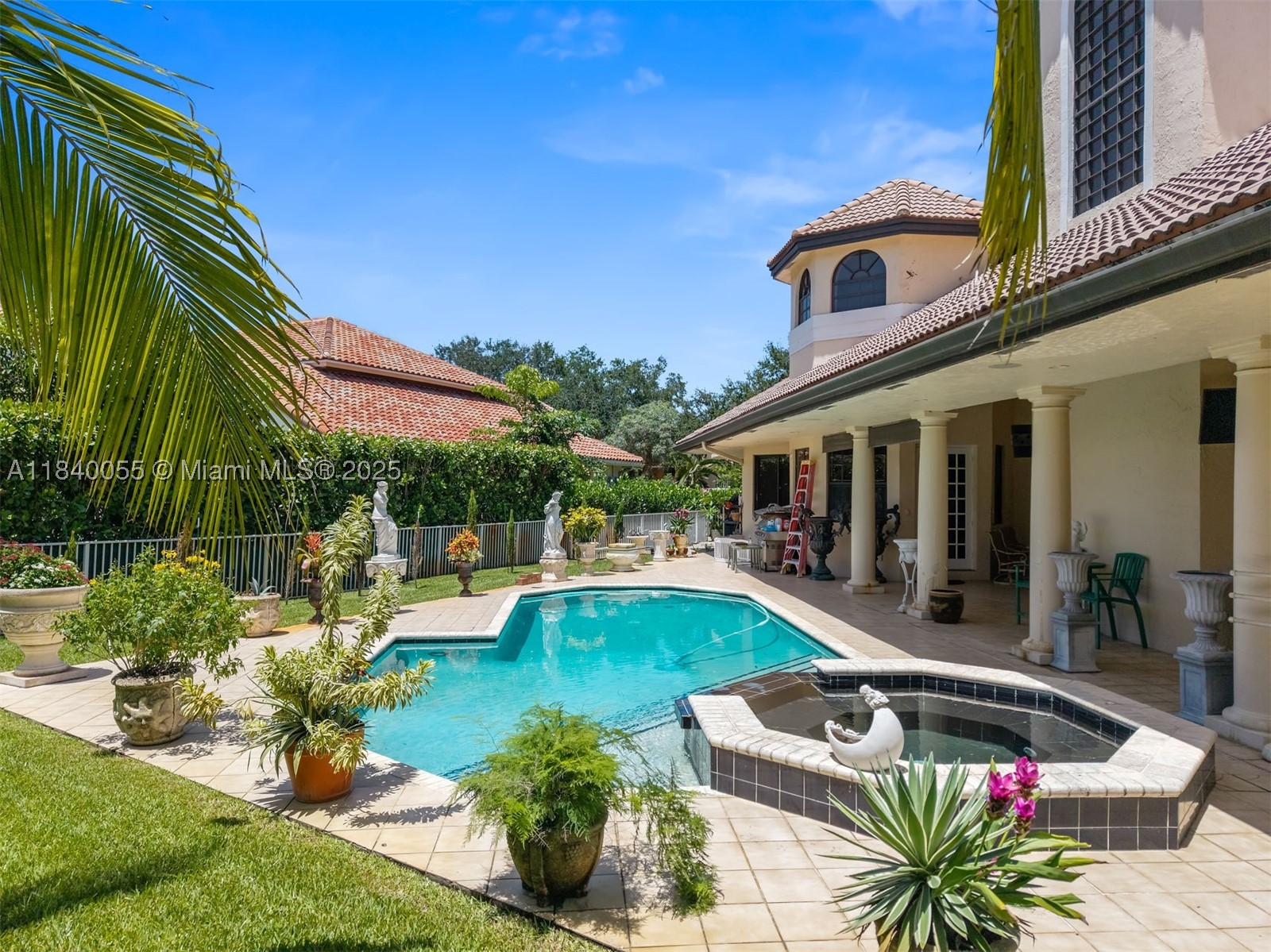 EAGLE TRACE - Residential