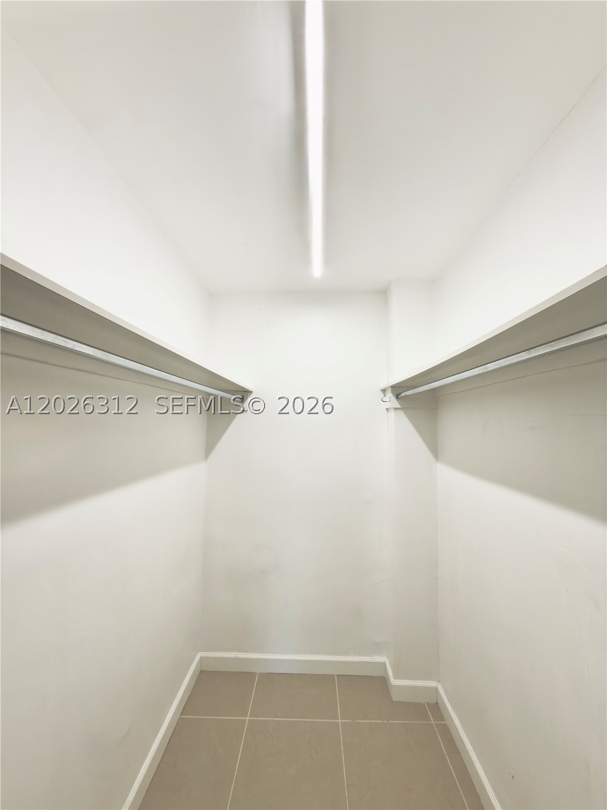 BAY HARBOR ISLAND - Residential Lease