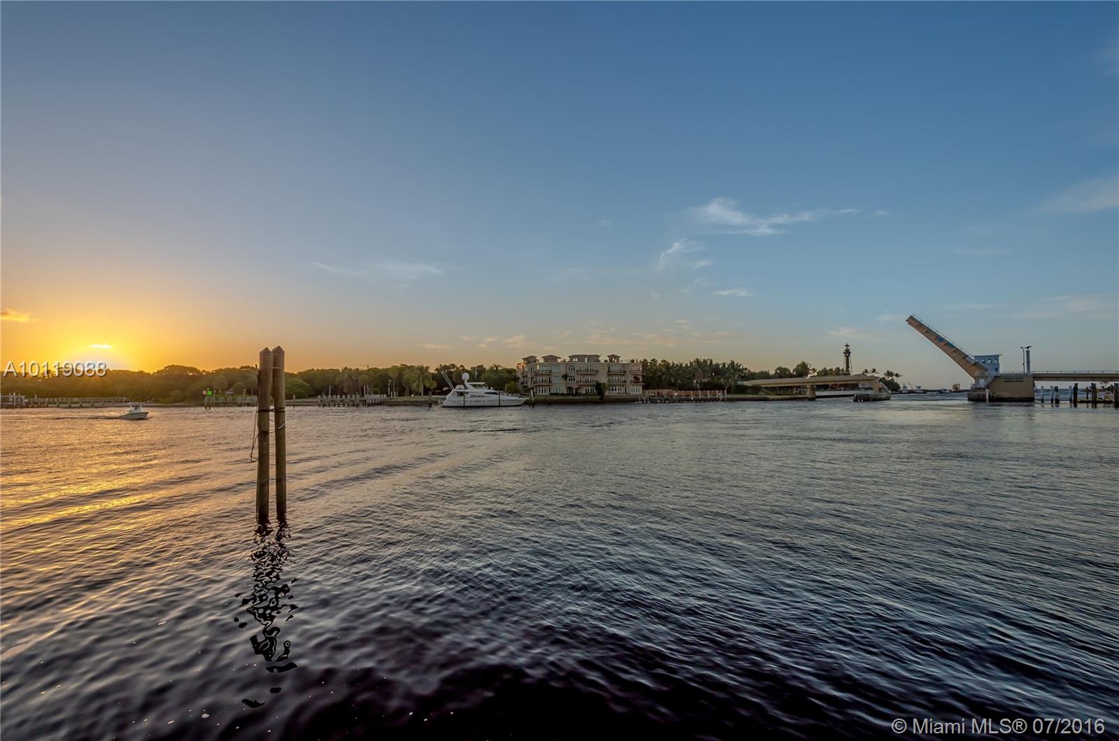 Lighthouse Point First Se - Residential