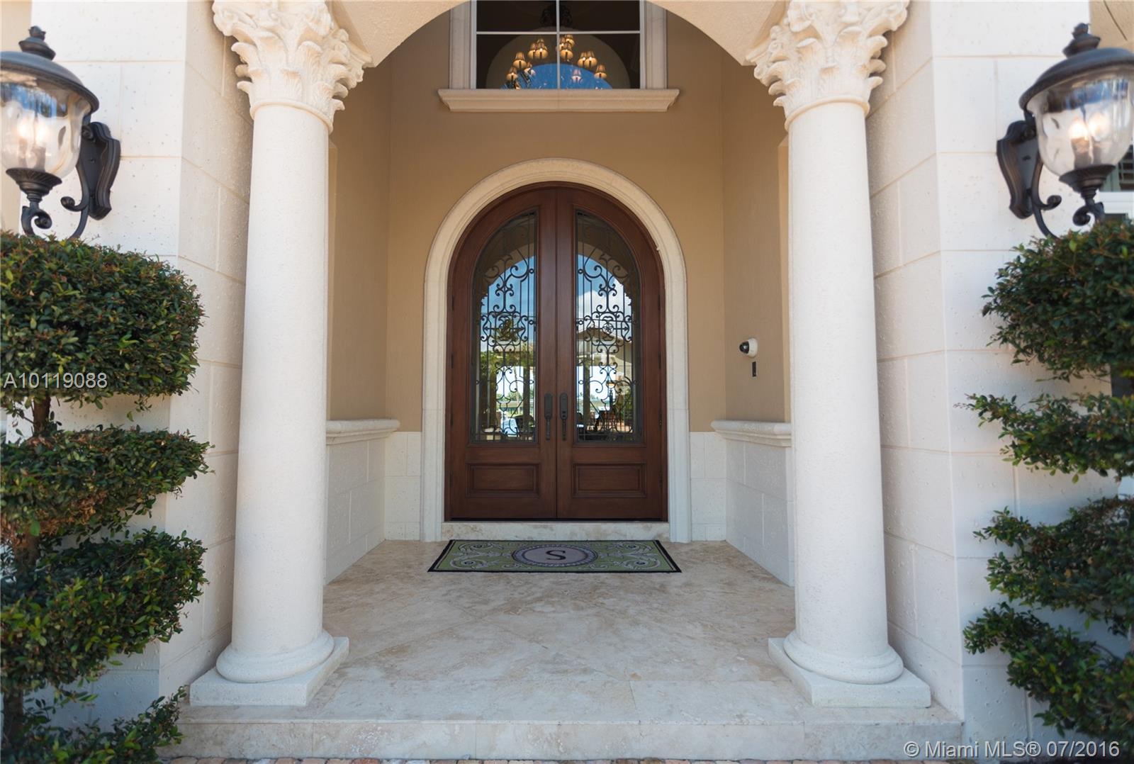 Lighthouse Point First Se - Residential