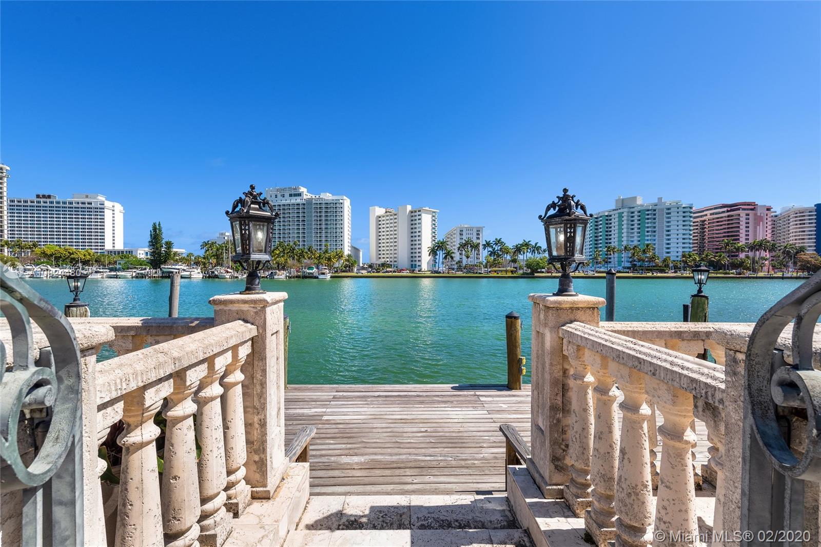 BEACH VIEW - Residential