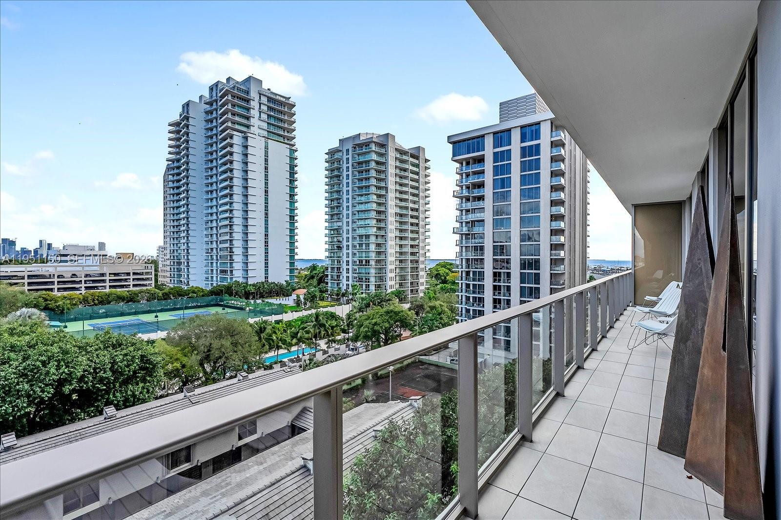 MR C RESIDENCES - Residential
