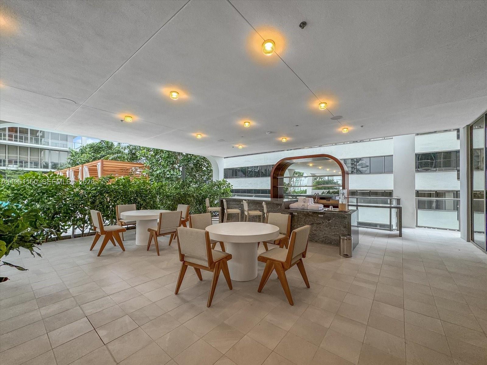 MR C RESIDENCES - Residential