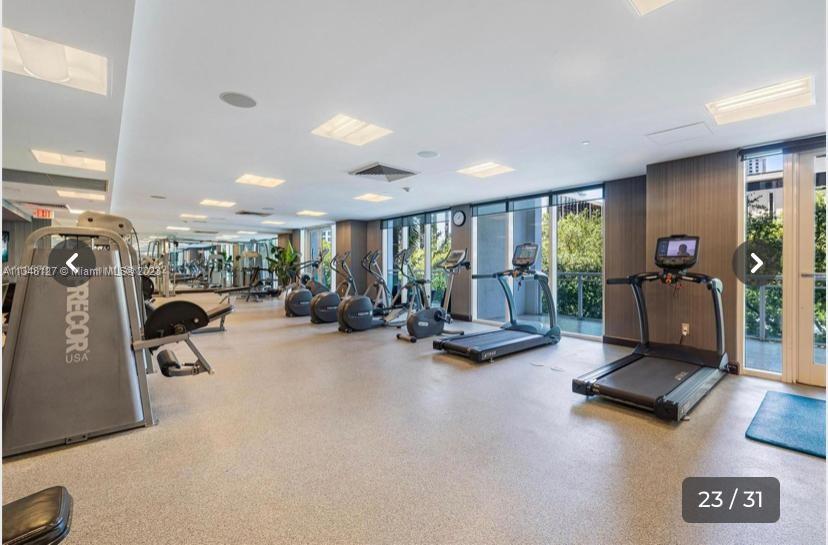 THE PLAZA 901 BRICKELL CO - Residential Lease