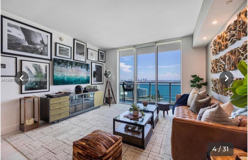 THE PLAZA 901 BRICKELL CO - Residential Lease