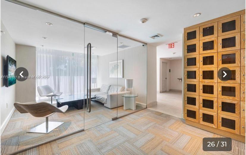 THE PLAZA 901 BRICKELL CO - Residential Lease