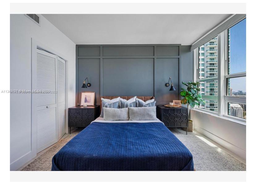 THE PLAZA 901 BRICKELL CO - Residential Lease
