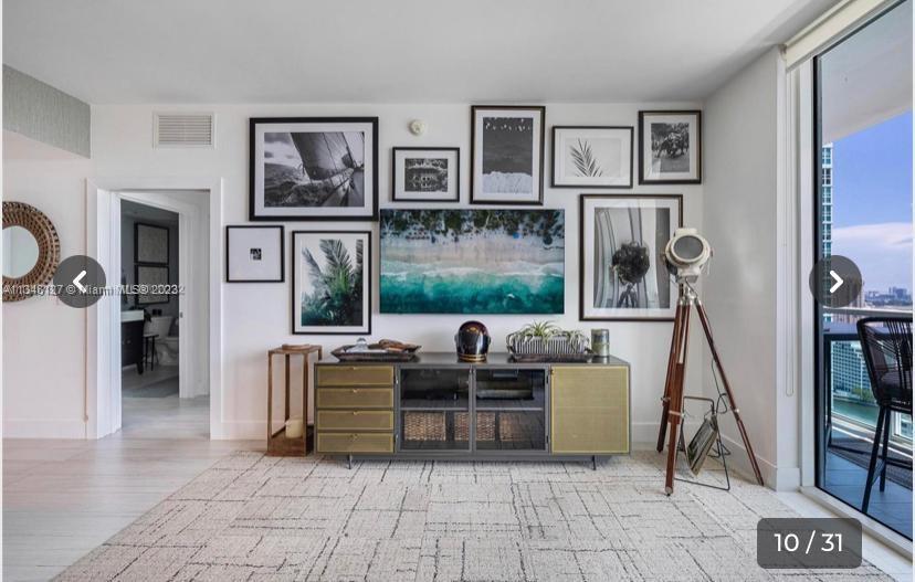 THE PLAZA 901 BRICKELL CO - Residential Lease