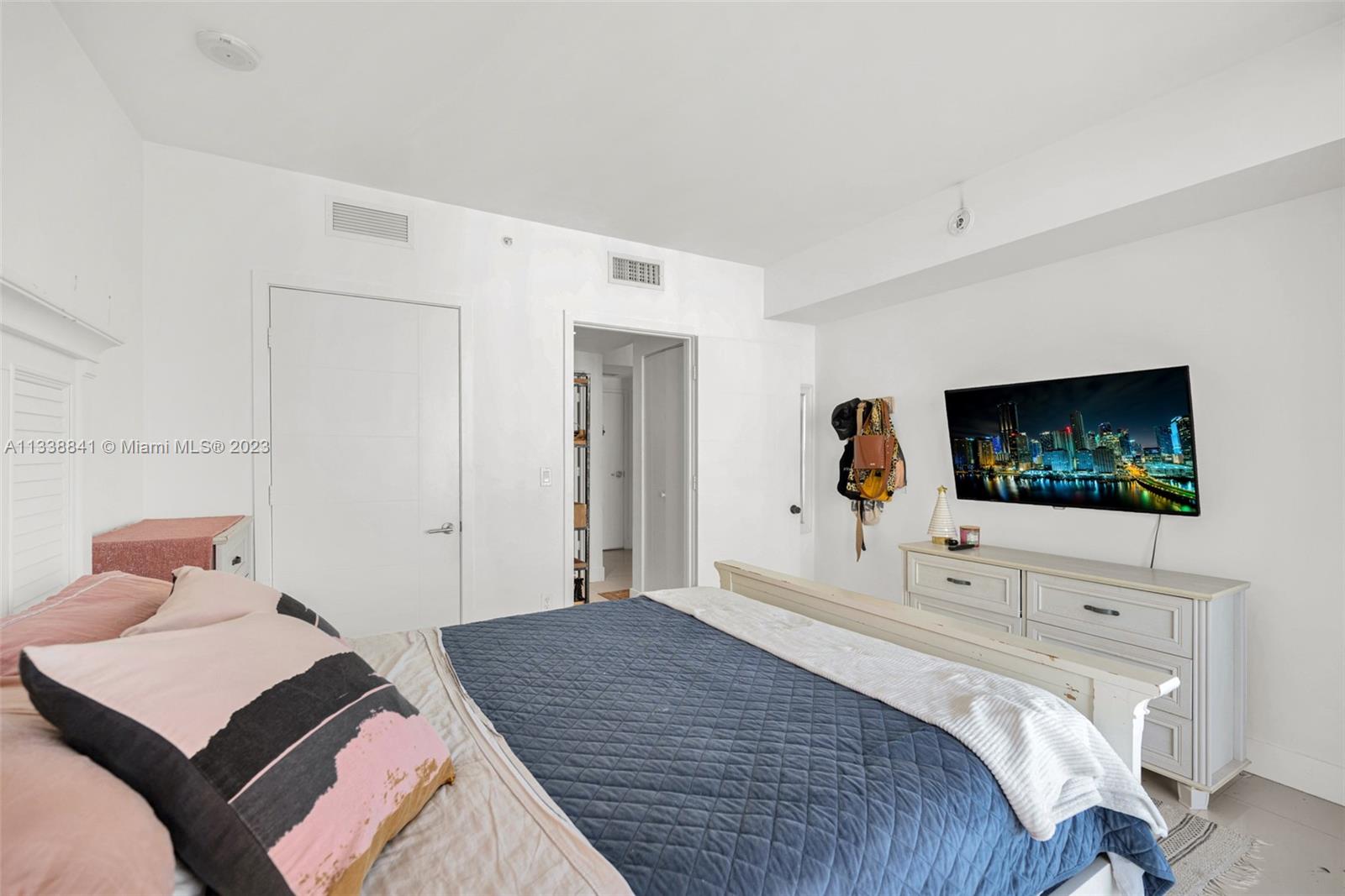 BRICKELL TEN CONDO - Residential