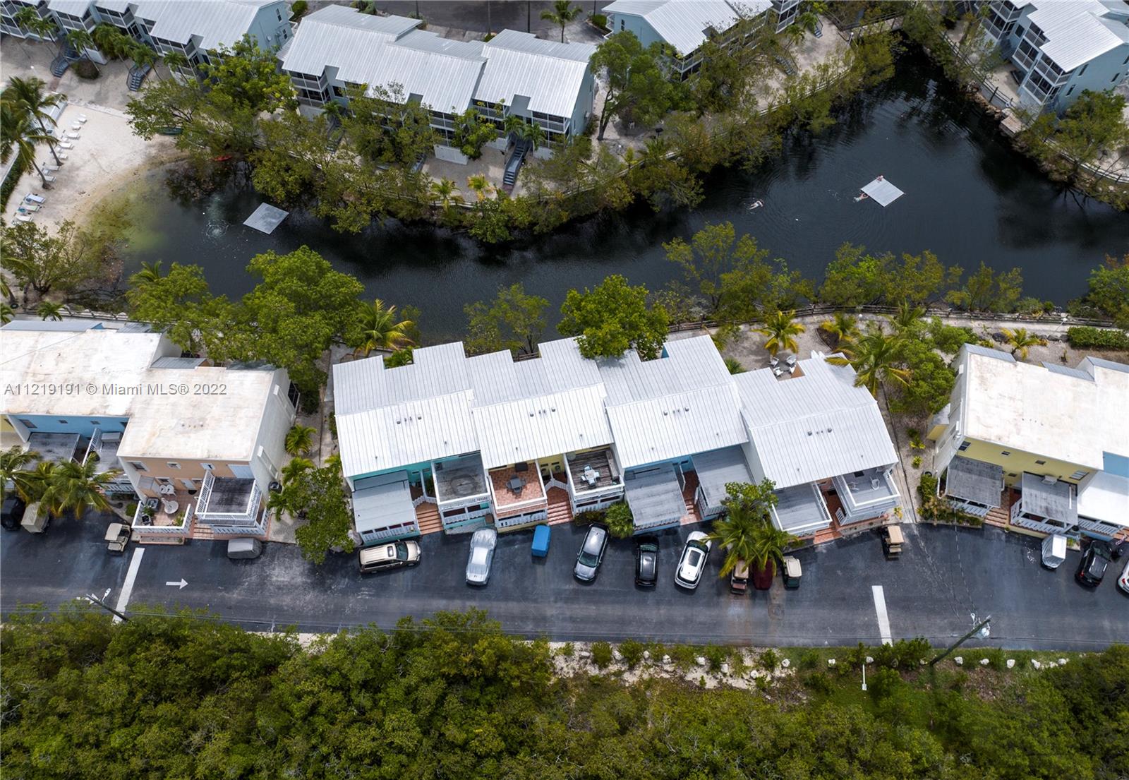 KAWAMA YACHT CLUB - Residential