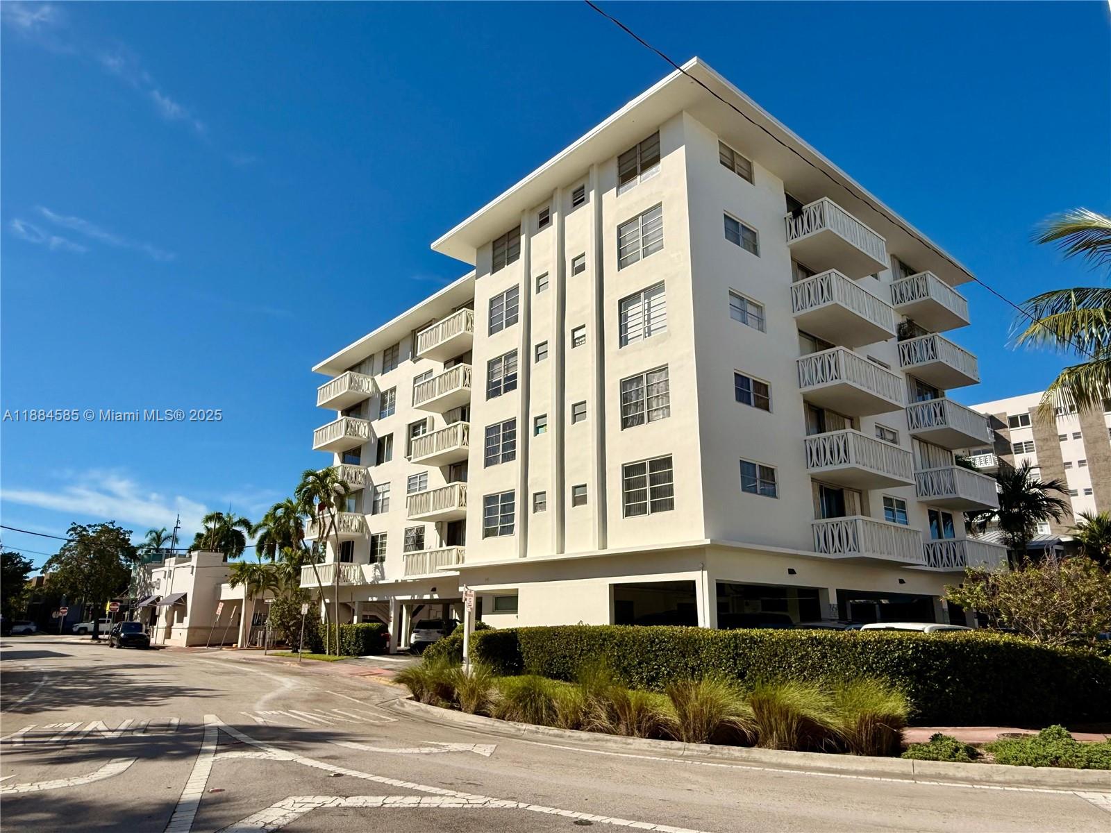 Spacious 1-bedroom apartment featuring a walk-in closet, additional wardrobe, and a street-facing window in the bedroom. The unit includes a large bathroom and a kitchen with space for a table and two chairs, plus a window that brings in natural light. The living and dining area is generous in size, with direct access to a street-facing balcony. The property also comes with one covered garage parking space. Located in a boutique 6-story building with only 20 units, offering an exclusive and private living experience.Perfectly situated less than 10 minutes from the beach and close to 41st Street, where you’ll find supermarkets, banks, and restaurants.