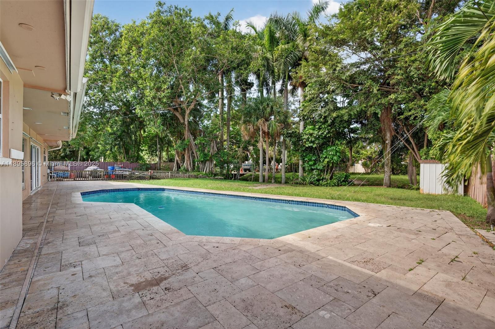 PLANTATION GARDENS - Residential