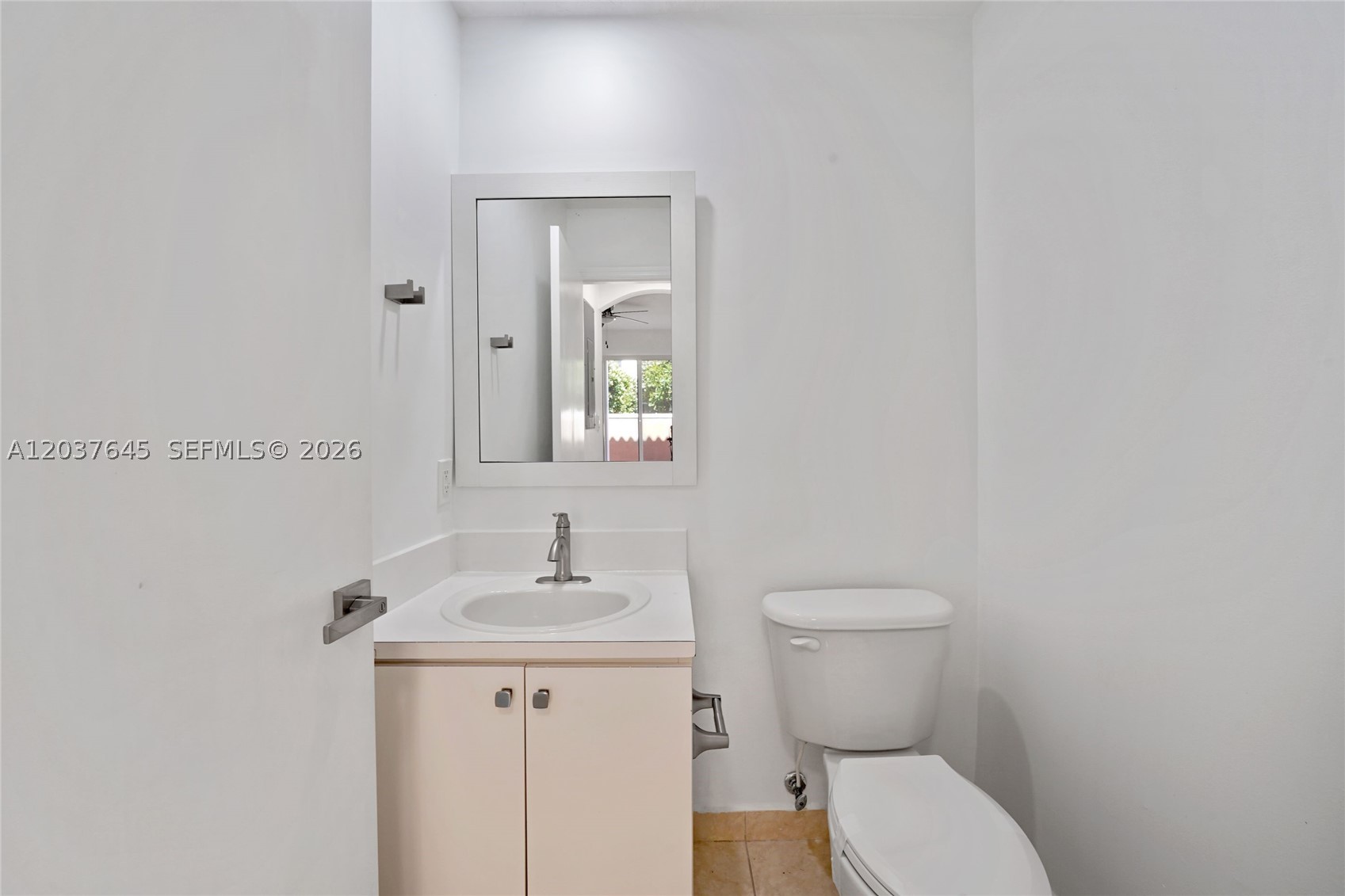 HAMPTON ISLES CONDO - Residential