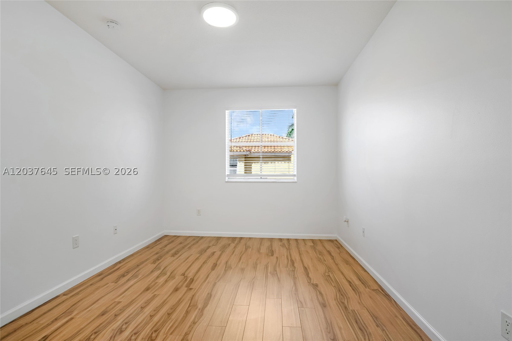 HAMPTON ISLES CONDO - Residential