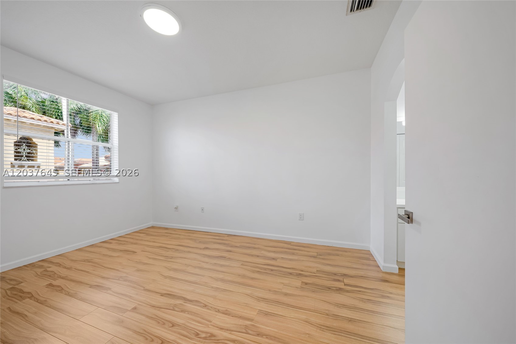 HAMPTON ISLES CONDO - Residential