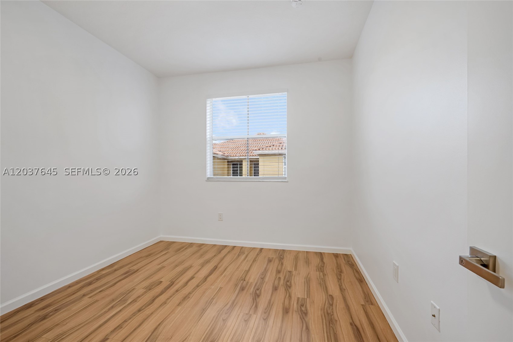 HAMPTON ISLES CONDO - Residential