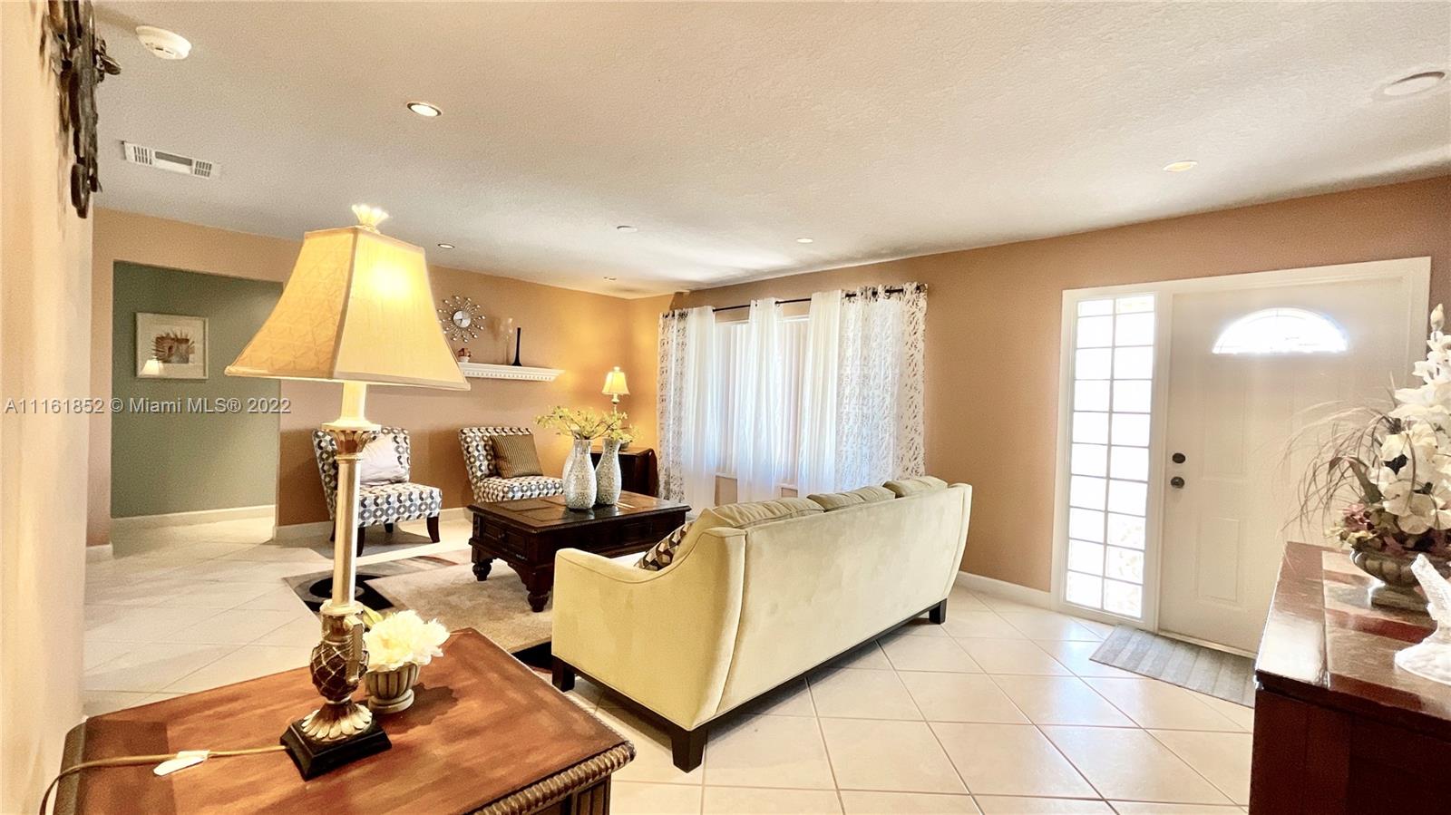 MAINLANDS OF TAMARAC LAKE - Residential
