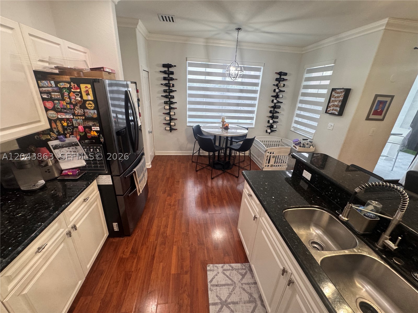 A B AT TAMIAMI TRAIL PHAS - Residential Lease