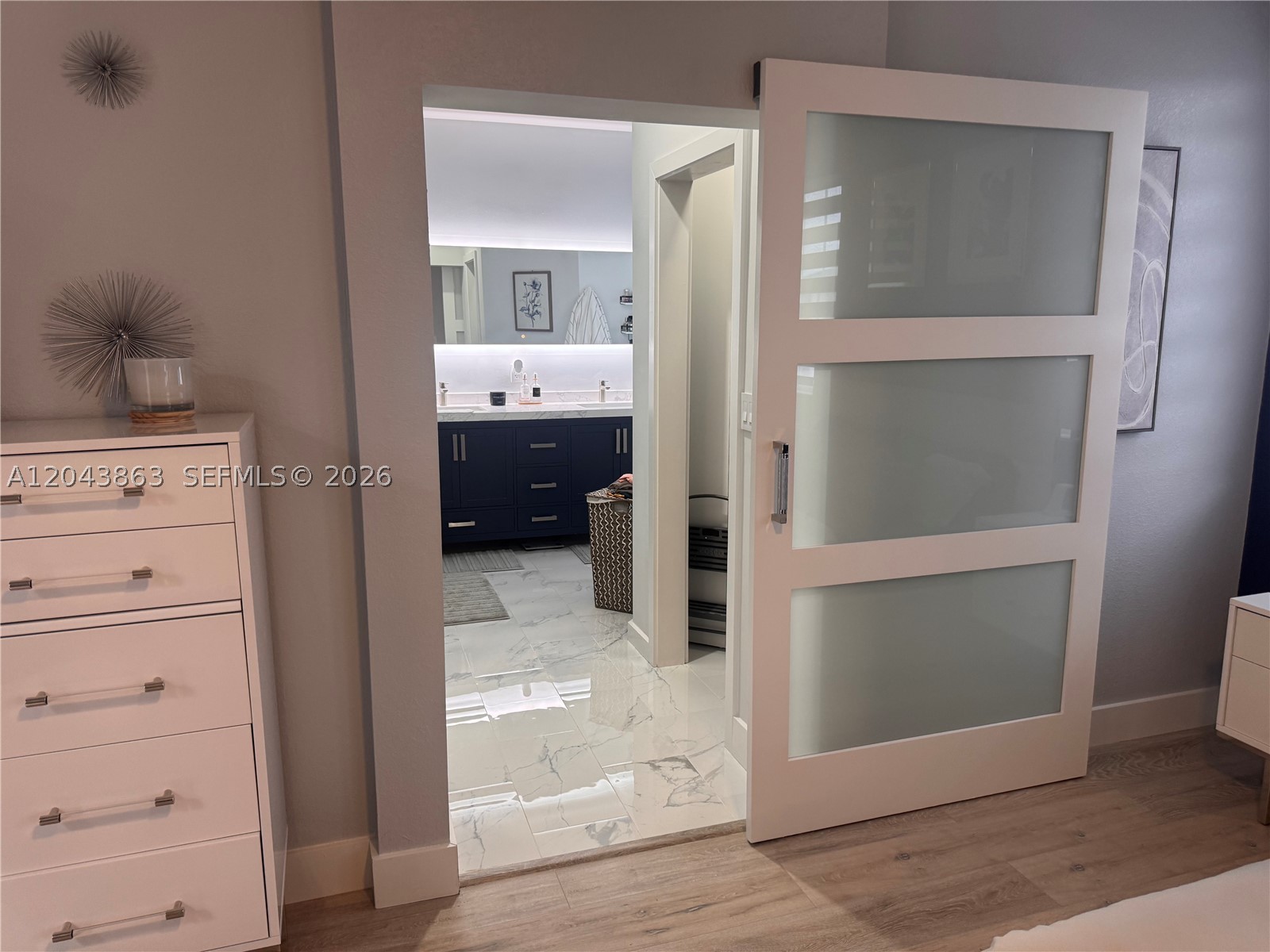 A B AT TAMIAMI TRAIL PHAS - Residential Lease