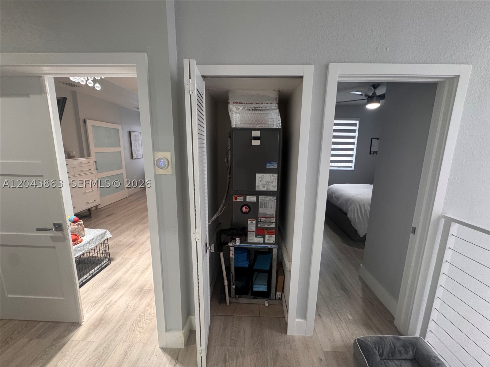 A B AT TAMIAMI TRAIL PHAS - Residential Lease