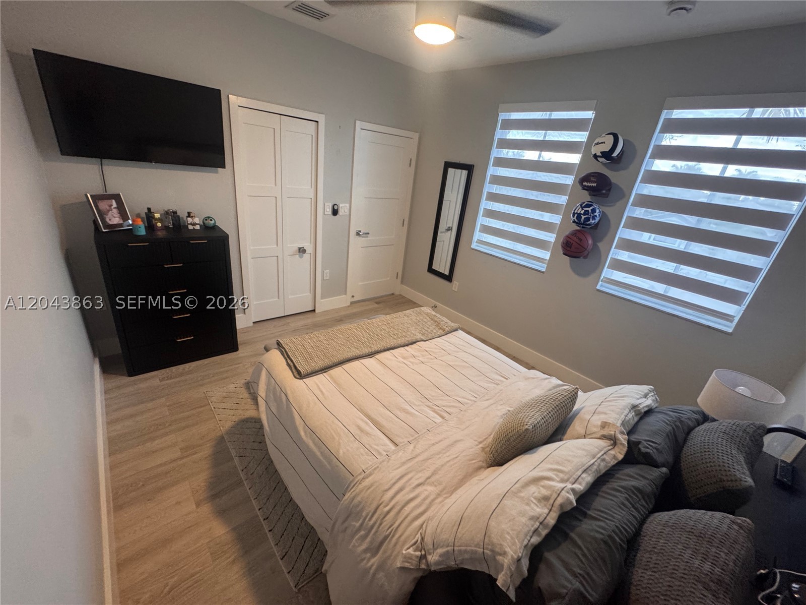 A B AT TAMIAMI TRAIL PHAS - Residential Lease