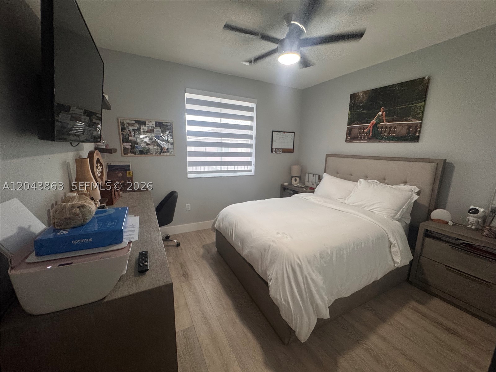 A B AT TAMIAMI TRAIL PHAS - Residential Lease