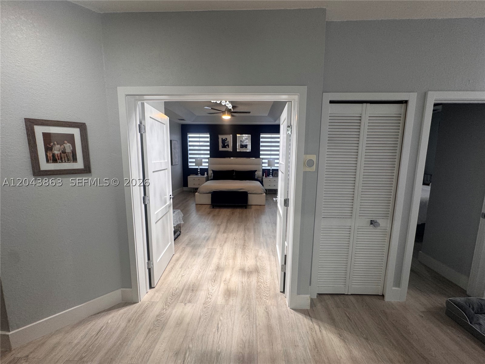 A B AT TAMIAMI TRAIL PHAS - Residential Lease