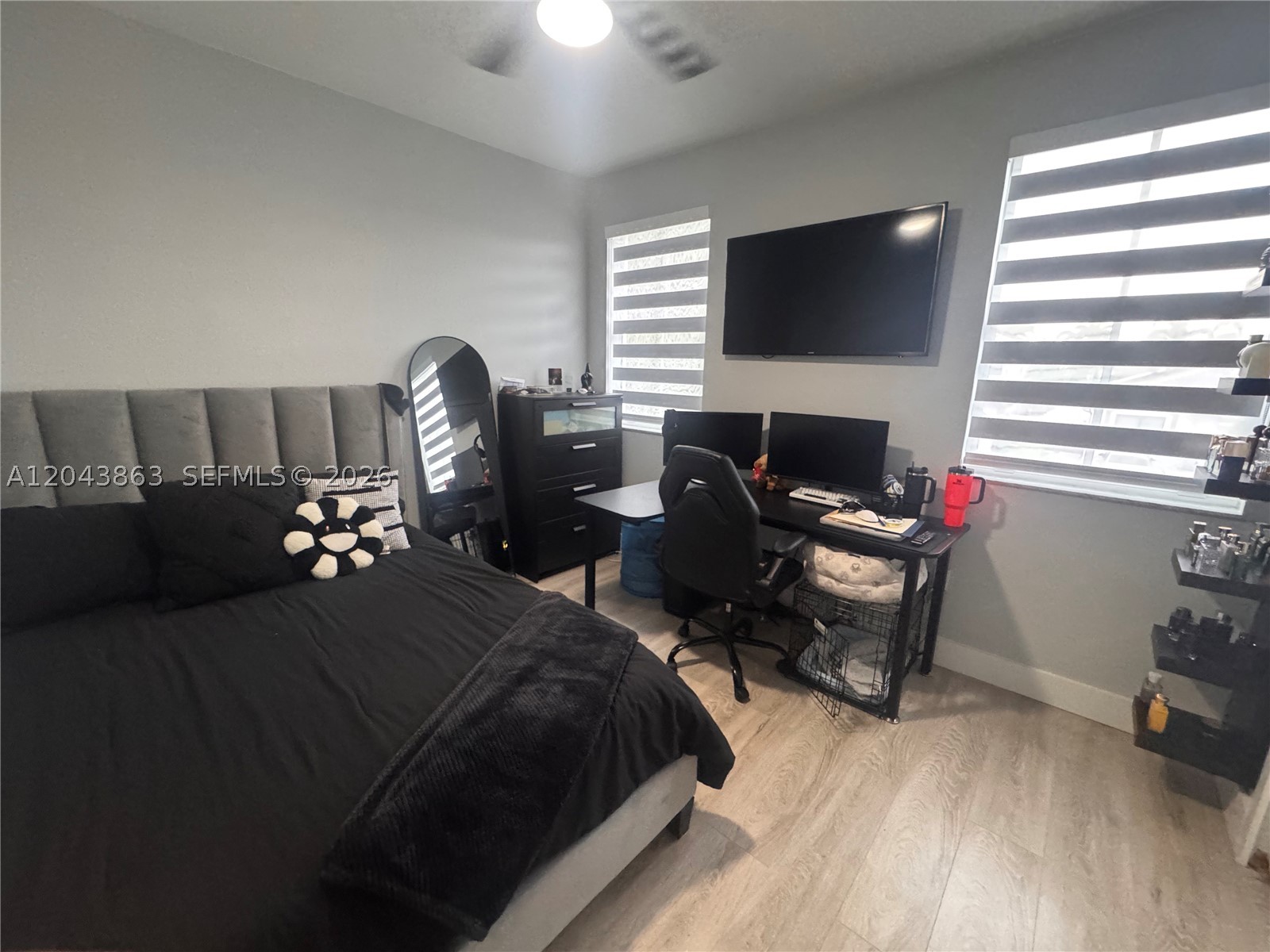 A B AT TAMIAMI TRAIL PHAS - Residential Lease