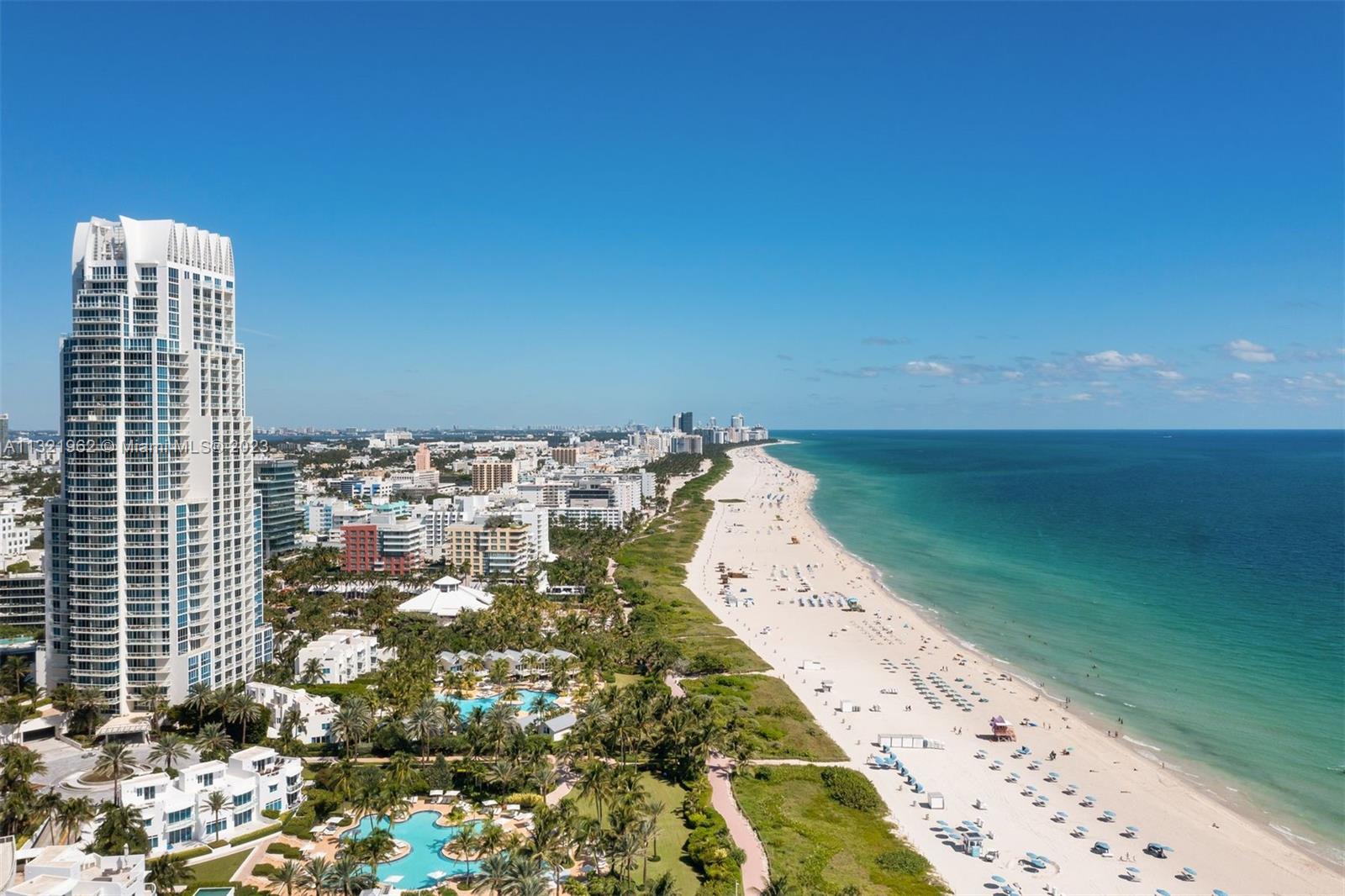 CONTINUUM ON SOUTH BEACH - Residential