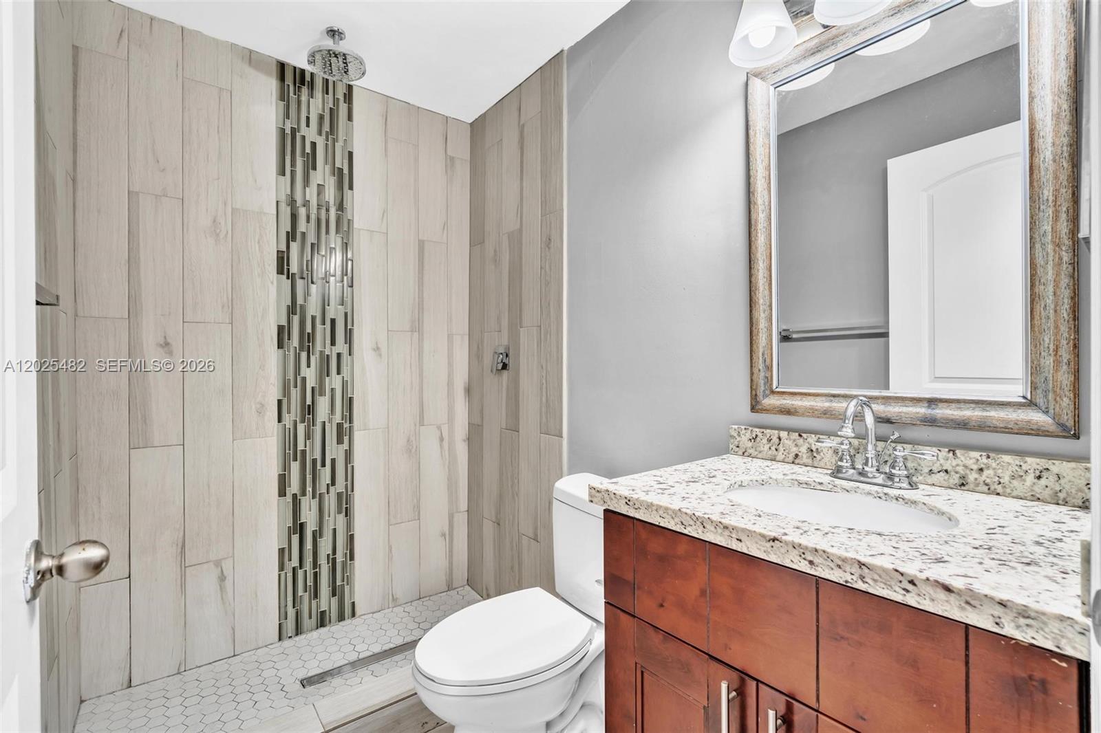 SUMMER LAKE CONDO - Residential Lease
