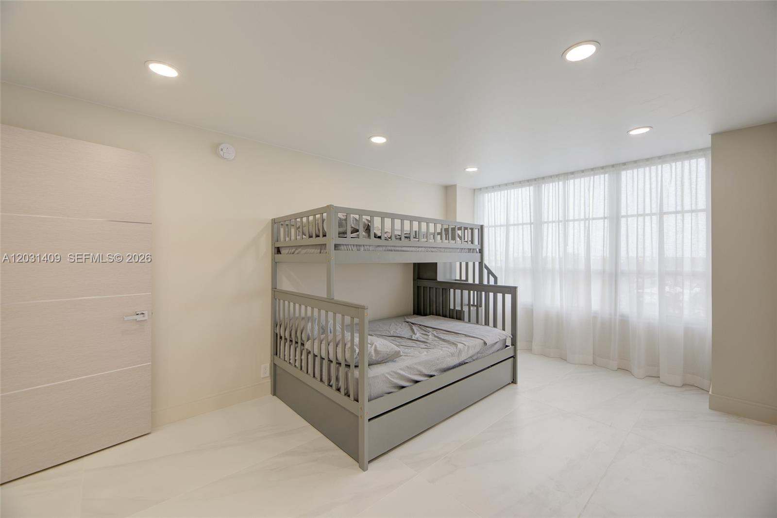 OLYMPUS CONDO PHASE - Residential Lease