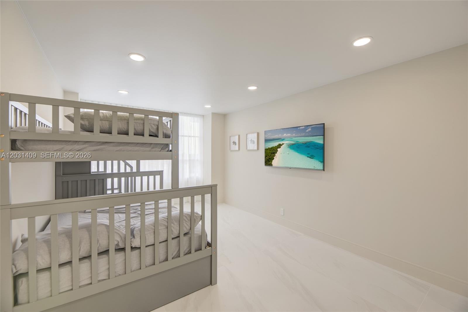 OLYMPUS CONDO PHASE - Residential Lease
