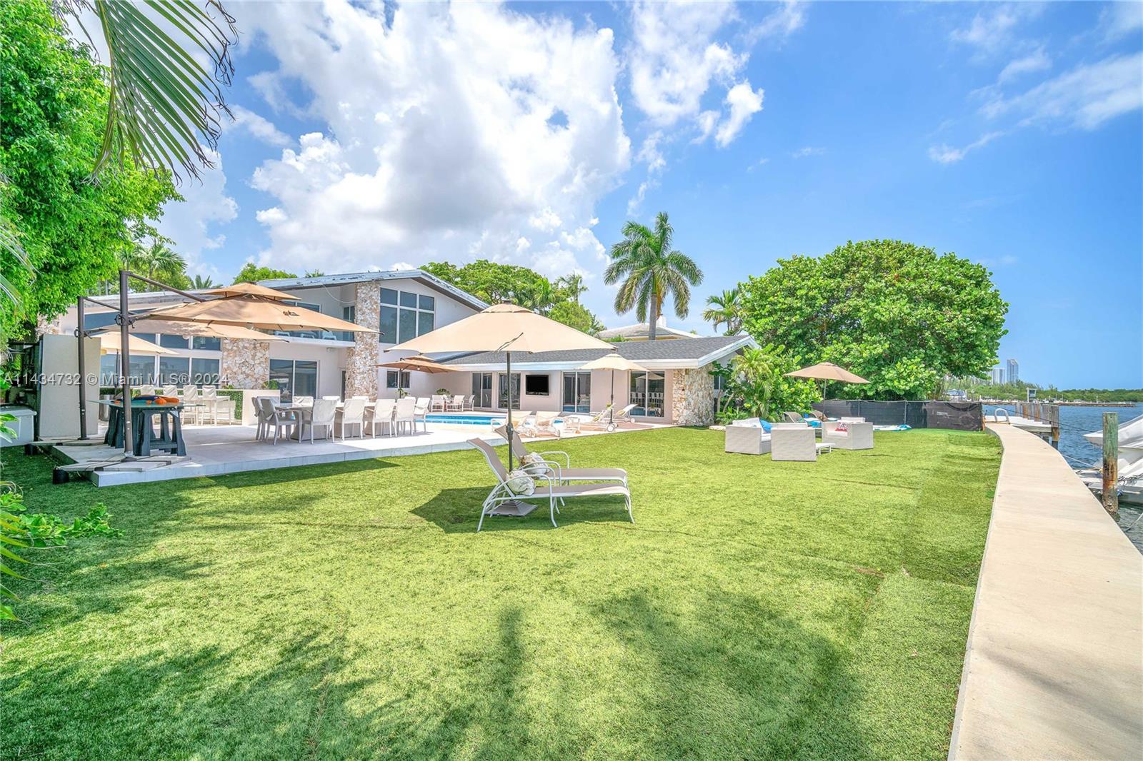 KEYSTONE ISLAND - Residential