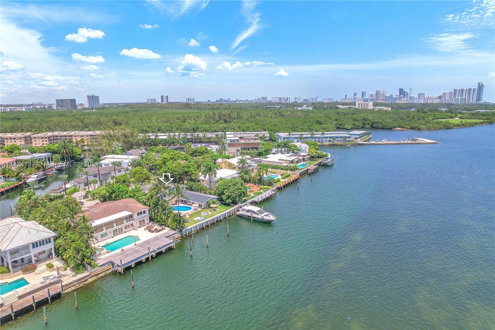 KEYSTONE ISLAND - Residential