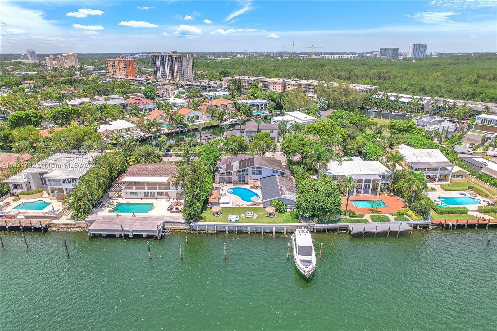 KEYSTONE ISLAND - Residential