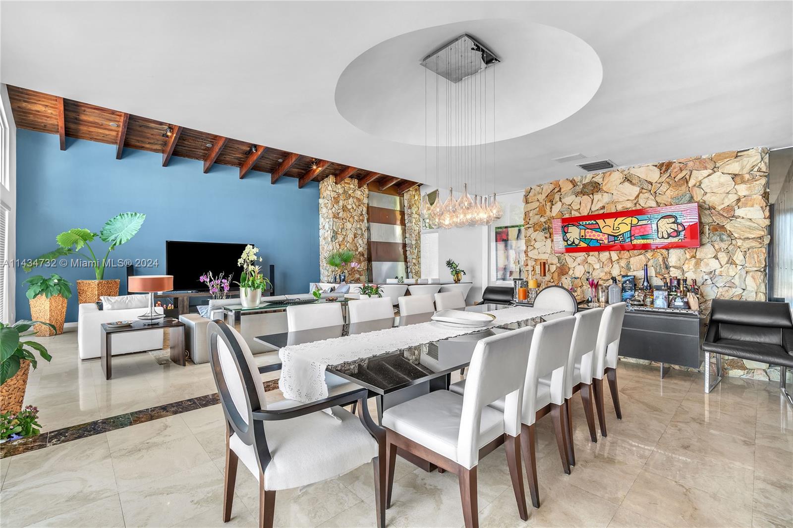 KEYSTONE ISLAND - Residential