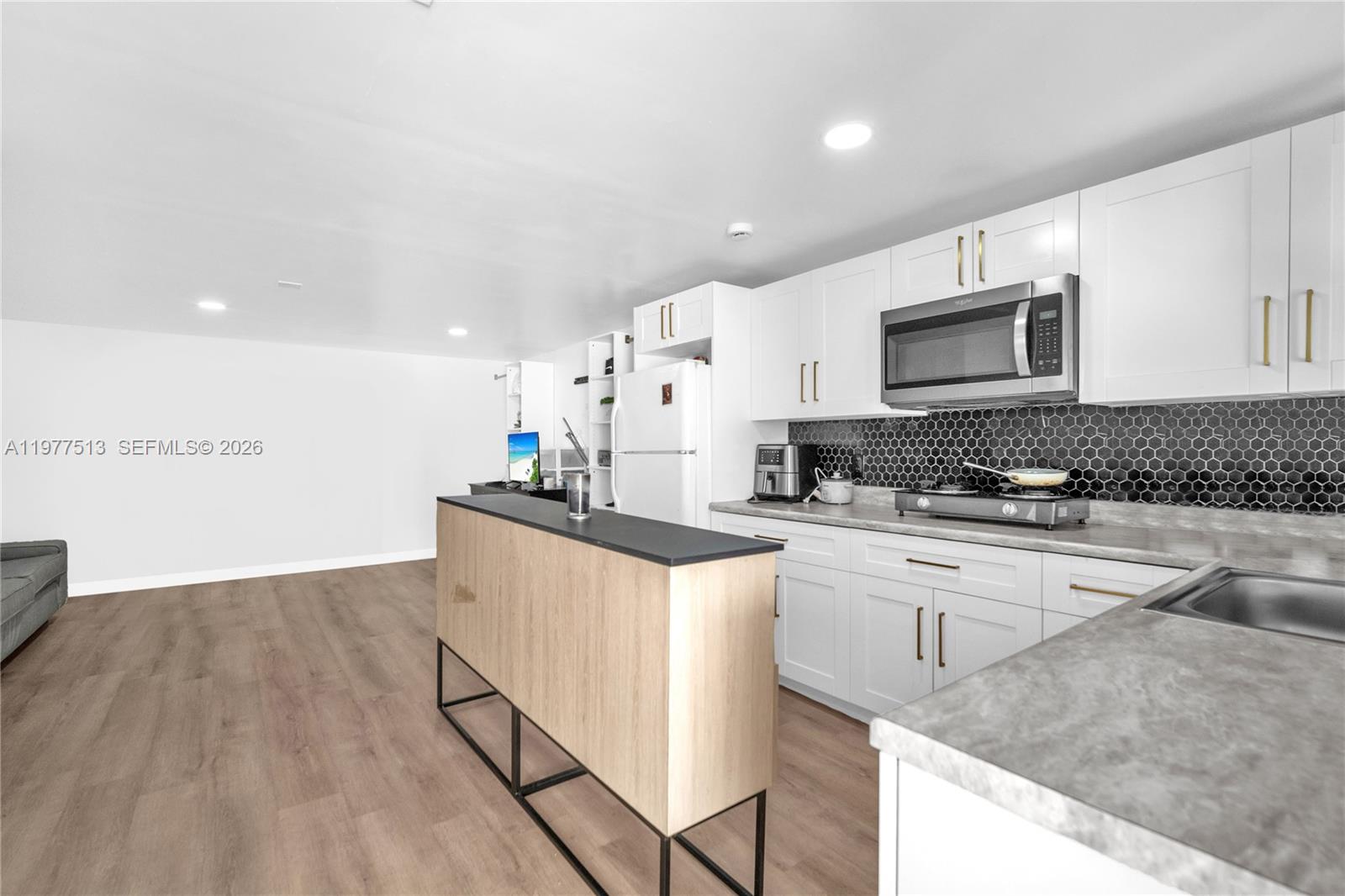 HERITAGE HOMES FIRST ADD - Residential