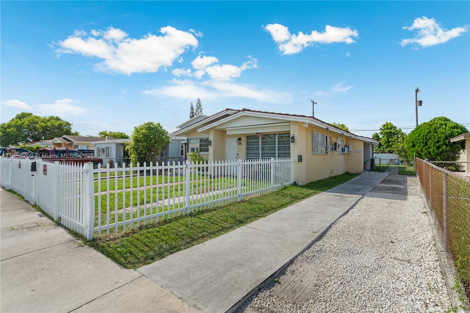 CENTRAL HEIGHTS - Residential Income