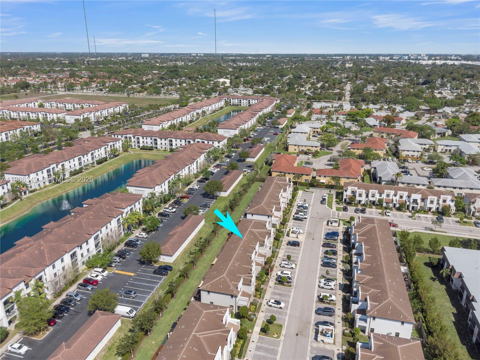VIA VENTURA NEIGHBORHOOD - Residential