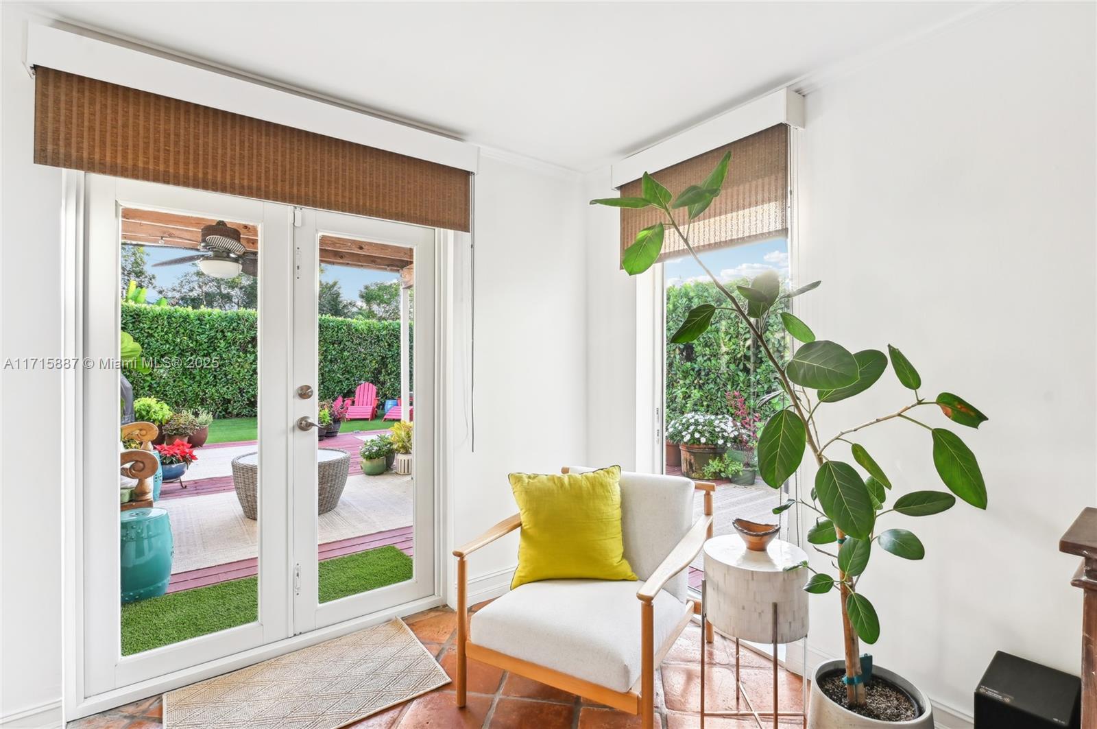 RIVIERA ESTATES 2ND ADDN - Residential