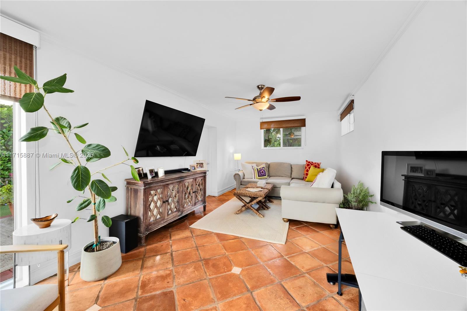 RIVIERA ESTATES 2ND ADDN - Residential