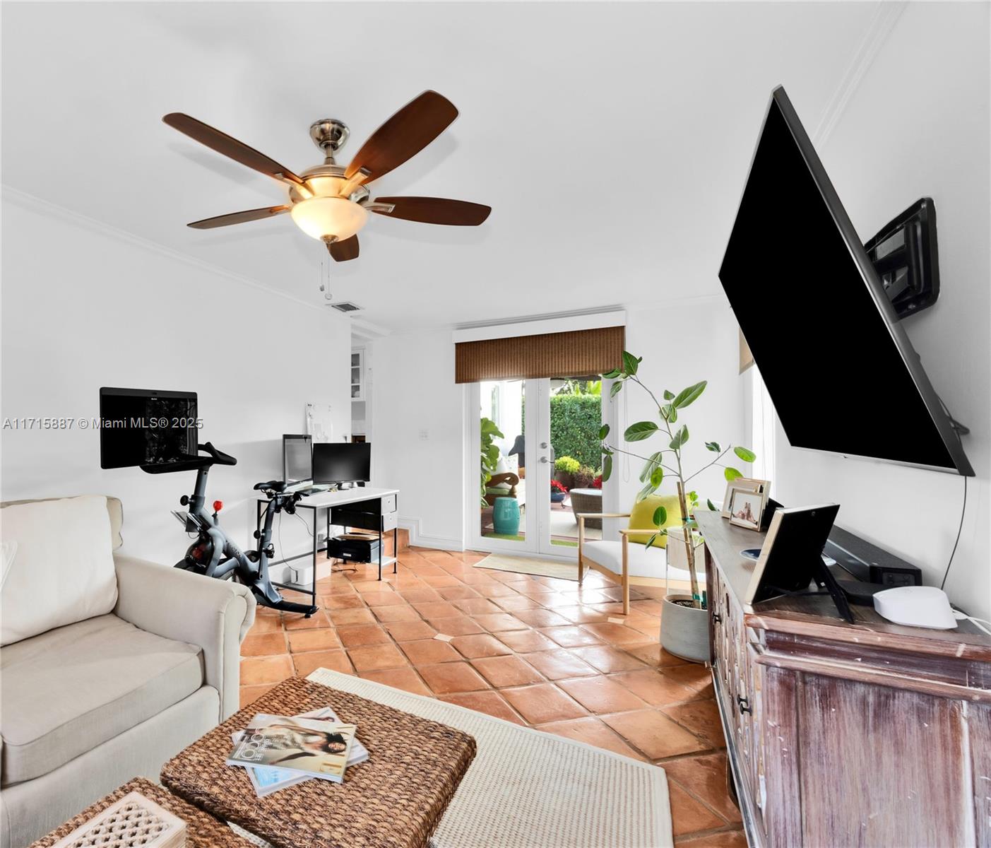RIVIERA ESTATES 2ND ADDN - Residential