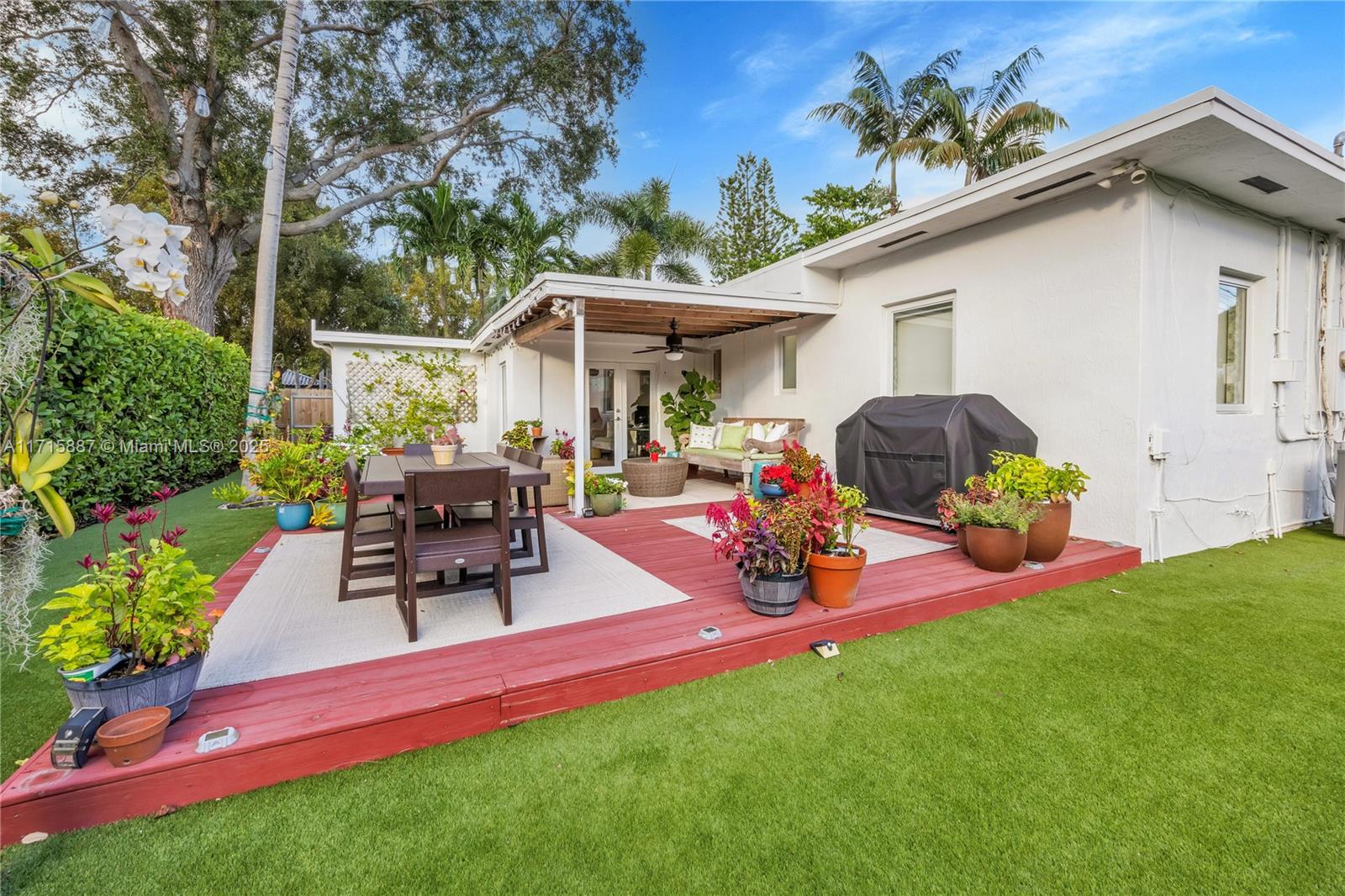 RIVIERA ESTATES 2ND ADDN - Residential